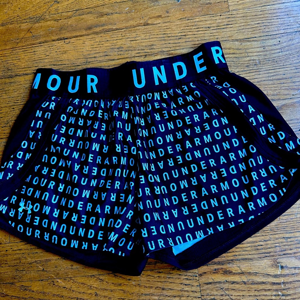 Black-Under Armor Shorts with prints in front